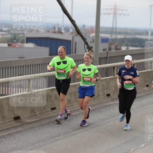 03.10.2025 - Köhlbrandbrückenlauf Jannik Wohlers http://msf.ph/oto/9149784 03.10.2025 15:54:35 Position 1 8190, 8181 meine-sportfotos.de