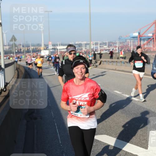 03.10.2025 - Köhlbrandbrückenlauf Yannick Fuchs http://msf.ph/oto/9149803 03.10.2025 08:41:32 Position 2 135 meine-sportfotos.de