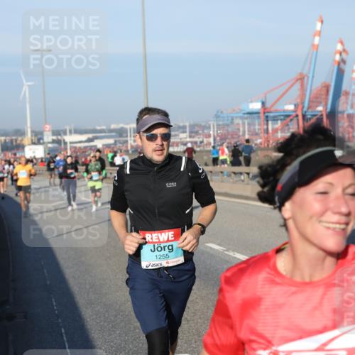 03.10.2025 - Köhlbrandbrückenlauf Yannick Fuchs http://msf.ph/oto/9149811 03.10.2025 08:41:33 Position 2 1255 meine-sportfotos.de