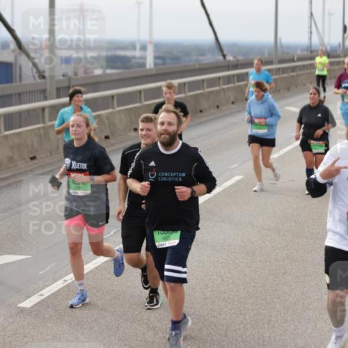 03.10.2025 - Köhlbrandbrückenlauf Jannik Wohlers http://msf.ph/oto/9149813 03.10.2025 15:54:39 Position 1 8054, 7622, 18, 9179 meine-sportfotos.de