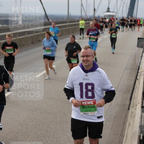 03.10.2025 - Köhlbrandbrückenlauf Jannik Wohlers http://msf.ph/oto/9149824 03.10.2025 15:54:39 Position 1 7622, 18, 9179 meine-sportfotos.de