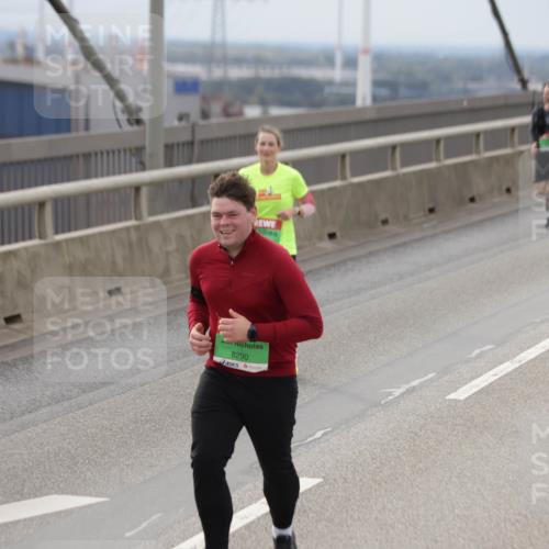 03.10.2025 - Köhlbrandbrückenlauf Jannik Wohlers http://msf.ph/oto/9149899 03.10.2025 15:54:47 Position 1 8290 meine-sportfotos.de