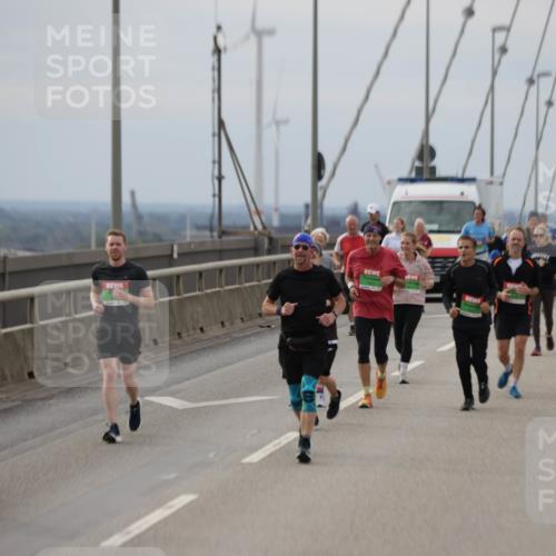 03.10.2025 - Köhlbrandbrückenlauf Jannik Wohlers http://msf.ph/oto/9149913 03.10.2025 15:54:49 Position 1  meine-sportfotos.de