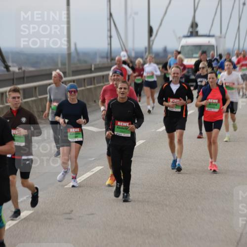 03.10.2025 - Köhlbrandbrückenlauf Jannik Wohlers http://msf.ph/oto/9149952 03.10.2025 15:54:54 Position 1 647, 7957 meine-sportfotos.de
