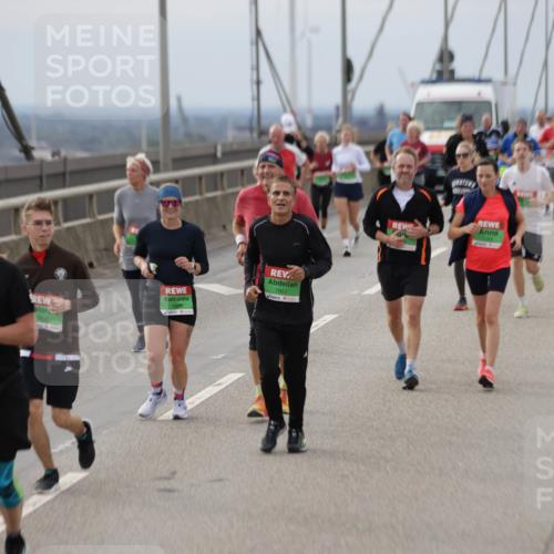 03.10.2025 - Köhlbrandbrückenlauf Jannik Wohlers http://msf.ph/oto/9149953 03.10.2025 15:54:54 Position 1 9647, 7957 meine-sportfotos.de