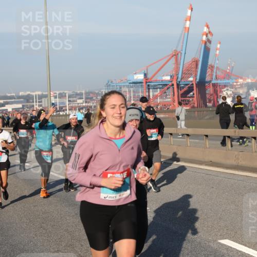 03.10.2025 - Köhlbrandbrückenlauf Yannick Fuchs http://msf.ph/oto/9149967 03.10.2025 08:41:45 Position 2  meine-sportfotos.de
