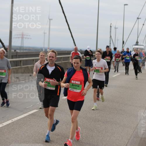 03.10.2025 - Köhlbrandbrückenlauf Jannik Wohlers http://msf.ph/oto/9149976 03.10.2025 15:55:00 Position 1 7574, 7563 meine-sportfotos.de