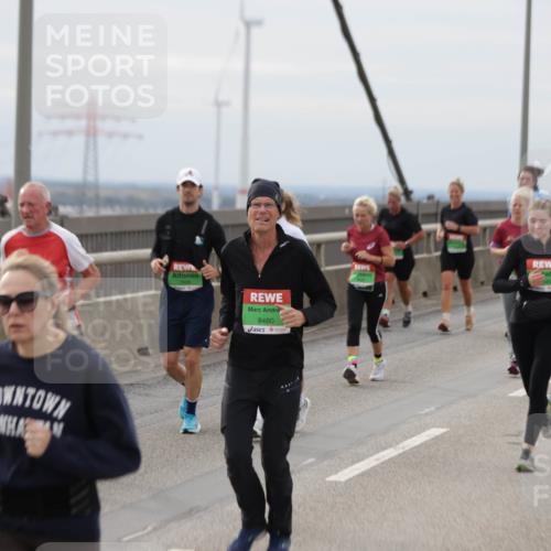 03.10.2025 - Köhlbrandbrückenlauf Jannik Wohlers http://msf.ph/oto/9150013 03.10.2025 15:55:03 Position 1 8480 meine-sportfotos.de