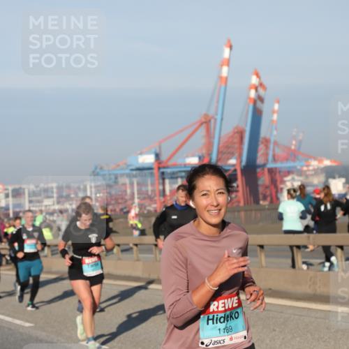 03.10.2025 - Köhlbrandbrückenlauf Yannick Fuchs http://msf.ph/oto/9150030 03.10.2025 08:41:50 Position 2 1189 meine-sportfotos.de