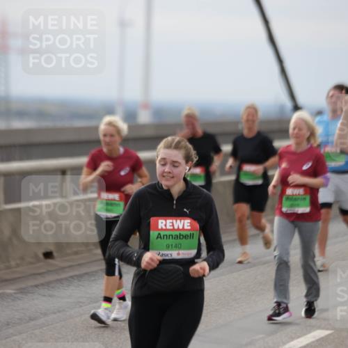 03.10.2025 - Köhlbrandbrückenlauf Jannik Wohlers http://msf.ph/oto/9150037 03.10.2025 15:55:05 Position 1 9140, 3019, 9245 meine-sportfotos.de