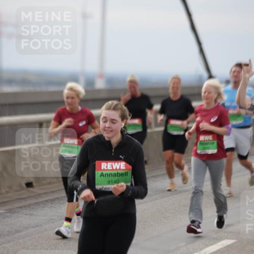 03.10.2025 - Köhlbrandbrückenlauf Jannik Wohlers http://msf.ph/oto/9150038 03.10.2025 15:55:05 Position 1 9140, 3019, 9245 meine-sportfotos.de