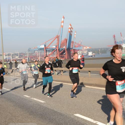 03.10.2025 - Köhlbrandbrückenlauf Yannick Fuchs http://msf.ph/oto/9150067 03.10.2025 08:41:53 Position 2  meine-sportfotos.de