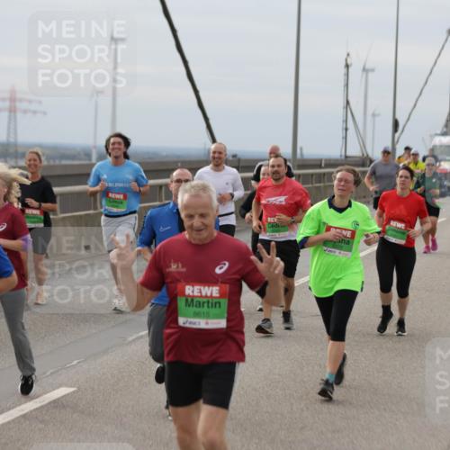 03.10.2025 - Köhlbrandbrückenlauf Jannik Wohlers http://msf.ph/oto/9150076 03.10.2025 15:55:07 Position 1 9245, 8615, 8225 meine-sportfotos.de