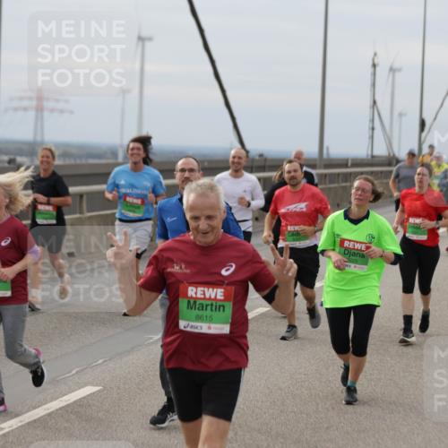 03.10.2025 - Köhlbrandbrückenlauf Jannik Wohlers http://msf.ph/oto/9150081 03.10.2025 15:55:08 Position 1 9245, 19, 8615, 9225 meine-sportfotos.de