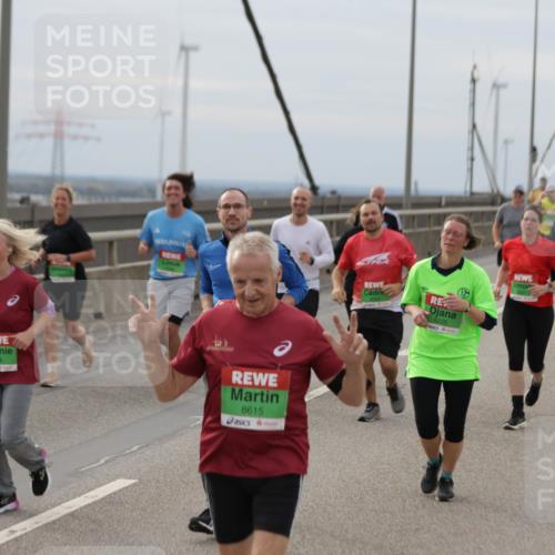 03.10.2025 - Köhlbrandbrückenlauf Jannik Wohlers http://msf.ph/oto/9150083 03.10.2025 15:55:08 Position 1 9245, 19, 8615, 8225 meine-sportfotos.de