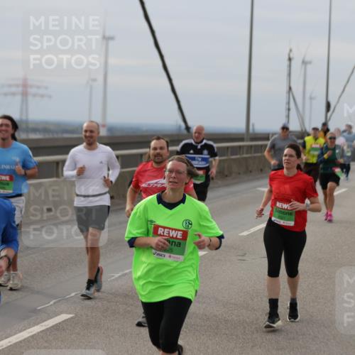 03.10.2025 - Köhlbrandbrückenlauf Jannik Wohlers http://msf.ph/oto/9150098 03.10.2025 15:55:09 Position 1 8997, 1225, 8321 meine-sportfotos.de