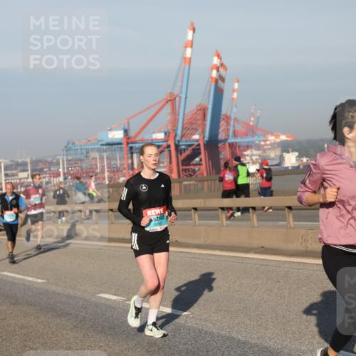 03.10.2025 - Köhlbrandbrückenlauf Yannick Fuchs http://msf.ph/oto/9150117 03.10.2025 08:41:58 Position 2 2698, 14 meine-sportfotos.de