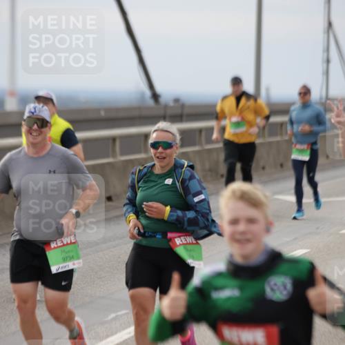 03.10.2025 - Köhlbrandbrückenlauf Jannik Wohlers http://msf.ph/oto/9150136 03.10.2025 15:55:13 Position 1 9734, 3887 meine-sportfotos.de