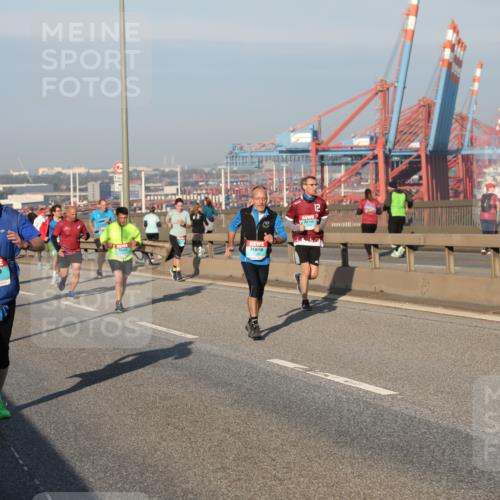03.10.2025 - Köhlbrandbrückenlauf Yannick Fuchs http://msf.ph/oto/9150145 03.10.2025 08:42:00 Position 2 217, 12 meine-sportfotos.de