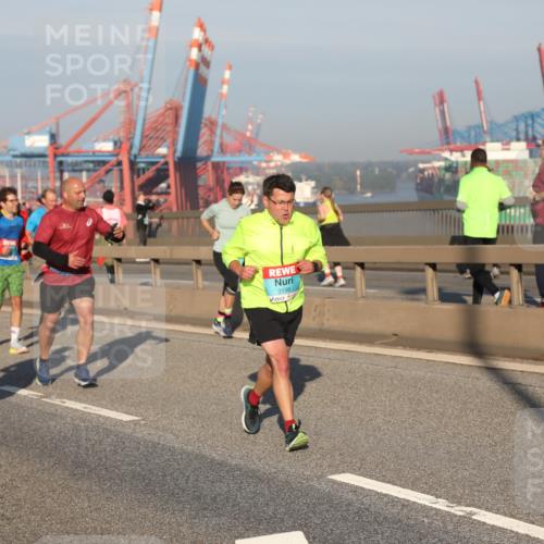 03.10.2025 - Köhlbrandbrückenlauf Yannick Fuchs http://msf.ph/oto/9150201 03.10.2025 08:42:05 Position 2 1516, 3198 meine-sportfotos.de