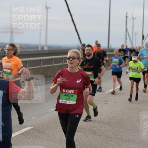 03.10.2025 - Köhlbrandbrückenlauf Jannik Wohlers http://msf.ph/oto/9150213 03.10.2025 15:55:21 Position 1 9749, 9208 meine-sportfotos.de