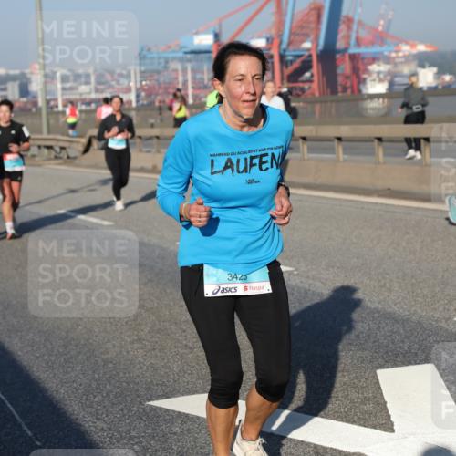03.10.2025 - Köhlbrandbrückenlauf Yannick Fuchs http://msf.ph/oto/9150285 03.10.2025 08:42:12 Position 2 3425, 32 meine-sportfotos.de