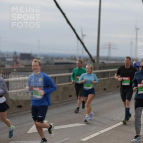 03.10.2025 - Köhlbrandbrückenlauf Jannik Wohlers http://msf.ph/oto/9150327 03.10.2025 15:55:33 Position 1  meine-sportfotos.de
