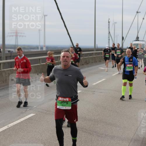 03.10.2025 - Köhlbrandbrückenlauf Jannik Wohlers http://msf.ph/oto/9150416 03.10.2025 15:55:48 Position 1 9297 meine-sportfotos.de