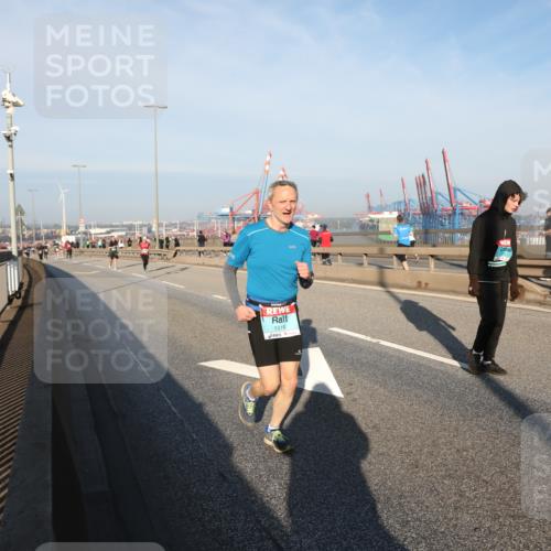 03.10.2025 - Köhlbrandbrückenlauf Yannick Fuchs http://msf.ph/oto/9150559 03.10.2025 08:42:40 Position 2 1319 meine-sportfotos.de