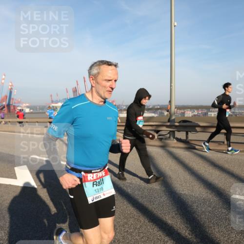 03.10.2025 - Köhlbrandbrückenlauf Yannick Fuchs http://msf.ph/oto/9150575 03.10.2025 08:42:41 Position 2 1319 meine-sportfotos.de