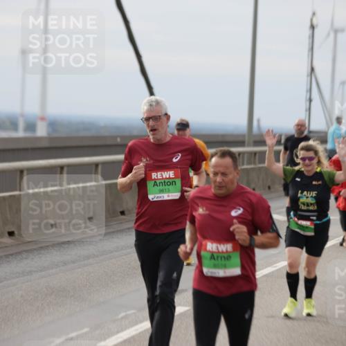 03.10.2025 - Köhlbrandbrückenlauf Jannik Wohlers http://msf.ph/oto/9150613 03.10.2025 15:56:07 Position 1 8800, 9613 meine-sportfotos.de