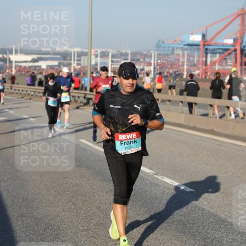 03.10.2025 - Köhlbrandbrückenlauf Yannick Fuchs http://msf.ph/oto/9150616 03.10.2025 08:42:54 Position 2 1333 meine-sportfotos.de