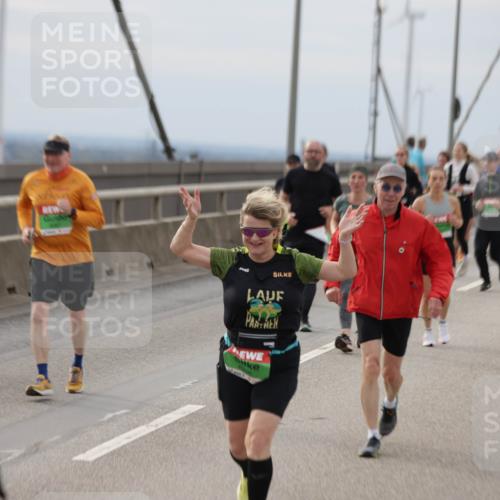03.10.2025 - Köhlbrandbrückenlauf Jannik Wohlers http://msf.ph/oto/9150632 03.10.2025 15:56:09 Position 1 24503 meine-sportfotos.de