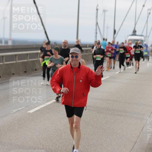 03.10.2025 - Köhlbrandbrückenlauf Jannik Wohlers http://msf.ph/oto/9150640 03.10.2025 15:56:11 Position 1  meine-sportfotos.de