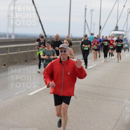 03.10.2025 - Köhlbrandbrückenlauf Jannik Wohlers http://msf.ph/oto/9150644 03.10.2025 15:56:11 Position 1  meine-sportfotos.de