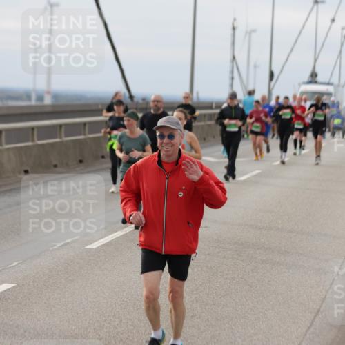 03.10.2025 - Köhlbrandbrückenlauf Jannik Wohlers http://msf.ph/oto/9150647 03.10.2025 15:56:11 Position 1  meine-sportfotos.de