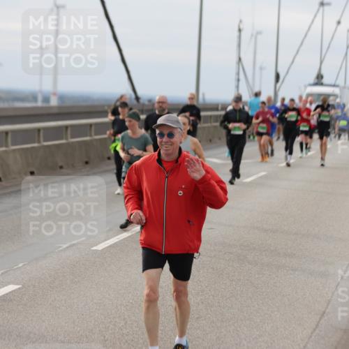 03.10.2025 - Köhlbrandbrückenlauf Jannik Wohlers http://msf.ph/oto/9150648 03.10.2025 15:56:11 Position 1  meine-sportfotos.de