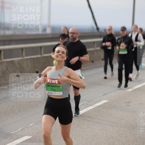 03.10.2025 - Köhlbrandbrückenlauf Jannik Wohlers http://msf.ph/oto/9150667 03.10.2025 15:56:13 Position 1 7779 meine-sportfotos.de