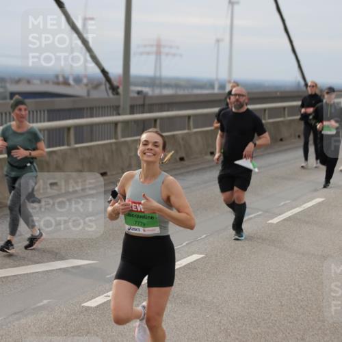 03.10.2025 - Köhlbrandbrückenlauf Jannik Wohlers http://msf.ph/oto/9150682 03.10.2025 15:56:14 Position 1 7779 meine-sportfotos.de