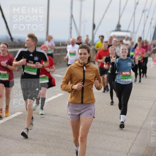 03.10.2025 - Köhlbrandbrückenlauf Jannik Wohlers http://msf.ph/oto/9150703 03.10.2025 15:56:19 Position 1  meine-sportfotos.de