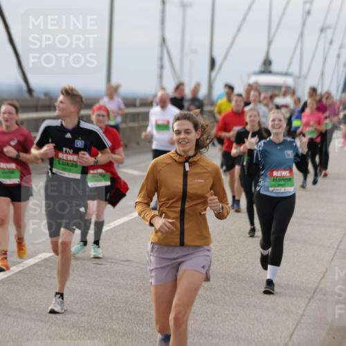 03.10.2025 - Köhlbrandbrückenlauf Jannik Wohlers http://msf.ph/oto/9150704 03.10.2025 15:56:19 Position 1  meine-sportfotos.de