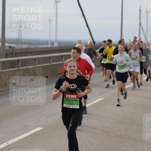 03.10.2025 - Köhlbrandbrückenlauf Jannik Wohlers http://msf.ph/oto/9150724 03.10.2025 15:56:23 Position 1 7827 meine-sportfotos.de
