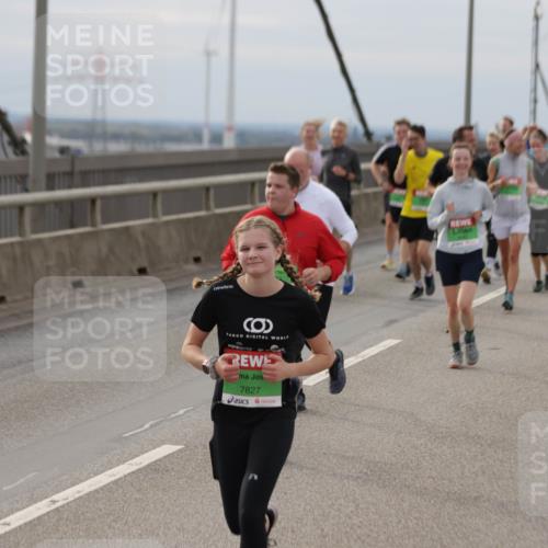 03.10.2025 - Köhlbrandbrückenlauf Jannik Wohlers http://msf.ph/oto/9150727 03.10.2025 15:56:23 Position 1 7827 meine-sportfotos.de