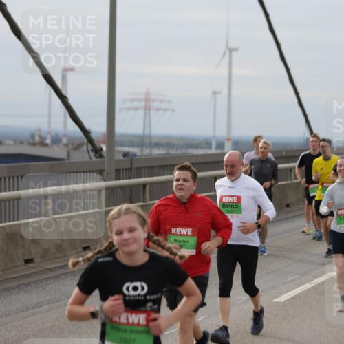 03.10.2025 - Köhlbrandbrückenlauf Jannik Wohlers http://msf.ph/oto/9150731 03.10.2025 15:56:24 Position 1 7627, 83, 7940 meine-sportfotos.de