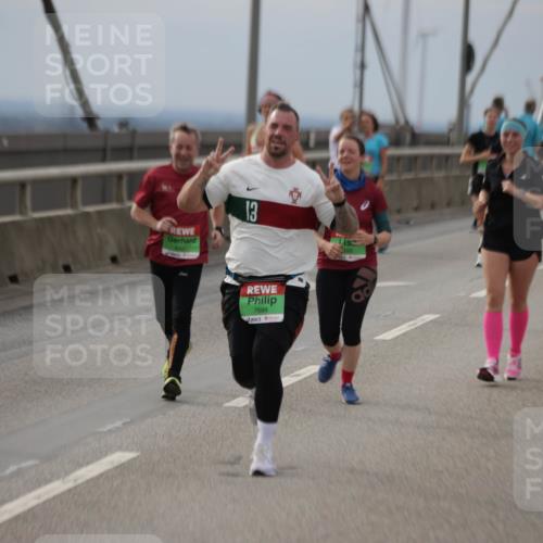 03.10.2025 - Köhlbrandbrückenlauf Jannik Wohlers http://msf.ph/oto/9150779 03.10.2025 15:56:31 Position 1 13, 7694 meine-sportfotos.de