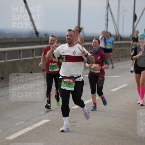 03.10.2025 - Köhlbrandbrückenlauf Jannik Wohlers http://msf.ph/oto/9150785 03.10.2025 15:56:31 Position 1 9497, 13, 7694 meine-sportfotos.de