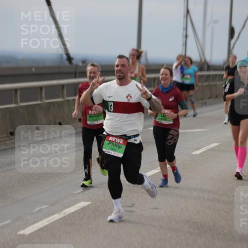 03.10.2025 - Köhlbrandbrückenlauf Jannik Wohlers http://msf.ph/oto/9150786 03.10.2025 15:56:31 Position 1 9497, 13, 9498, 7694 meine-sportfotos.de