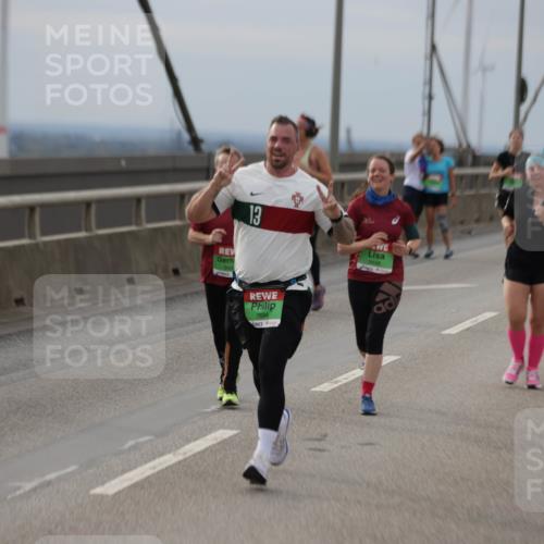03.10.2025 - Köhlbrandbrückenlauf Jannik Wohlers http://msf.ph/oto/9150789 03.10.2025 15:56:32 Position 1 13, 7694, 9498 meine-sportfotos.de
