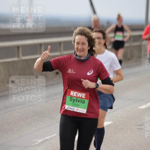 03.10.2025 - Köhlbrandbrückenlauf Jannik Wohlers http://msf.ph/oto/9150874 03.10.2025 15:56:45 Position 1 7730 meine-sportfotos.de