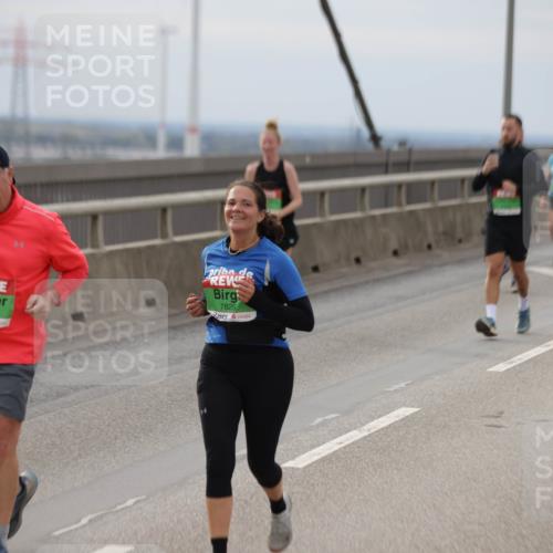 03.10.2025 - Köhlbrandbrückenlauf Jannik Wohlers http://msf.ph/oto/9150891 03.10.2025 15:56:50 Position 1 9400, 7826 meine-sportfotos.de